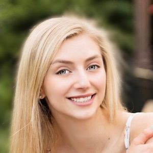 Meet your Posher, Maddie